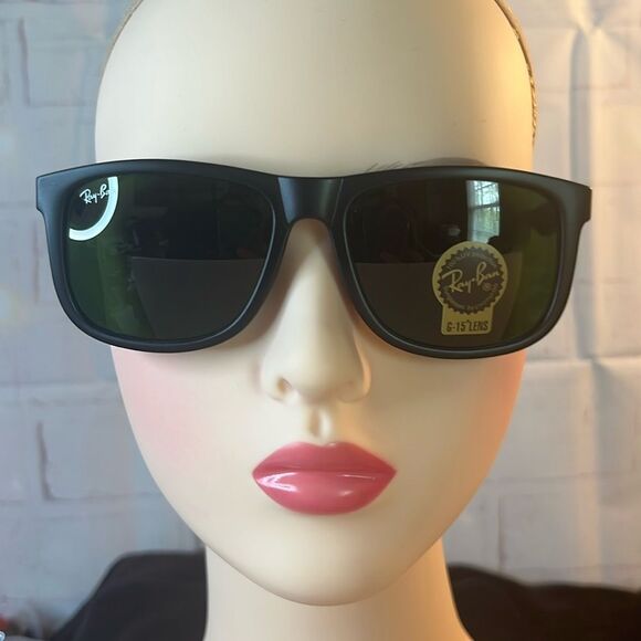 New Ray-Ban Sunglasses with Black Frames Green G-15 Lenses - Picture 7 of 10